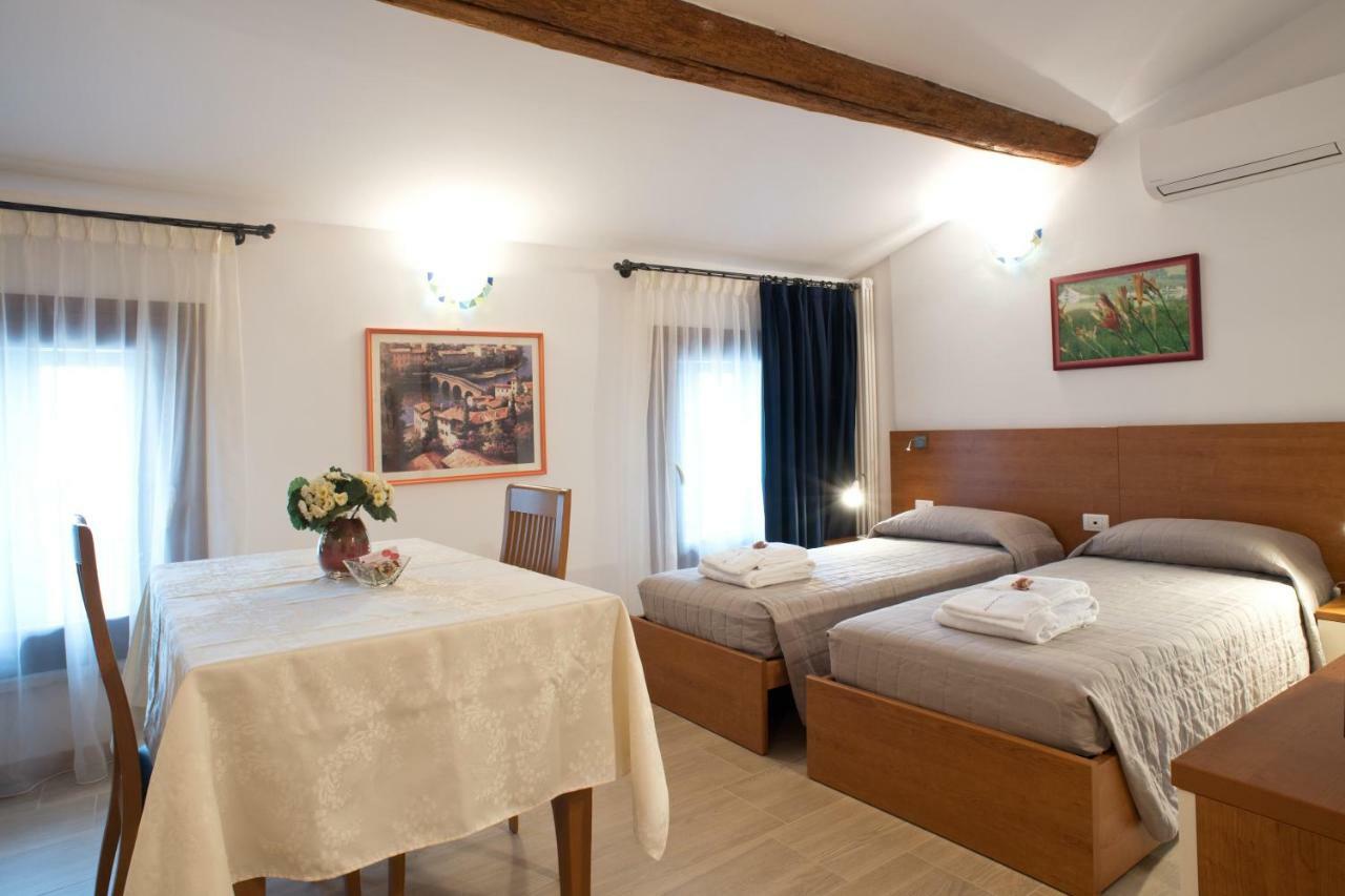 Vago B&B La Casa Di Rosa מראה חיצוני תמונה